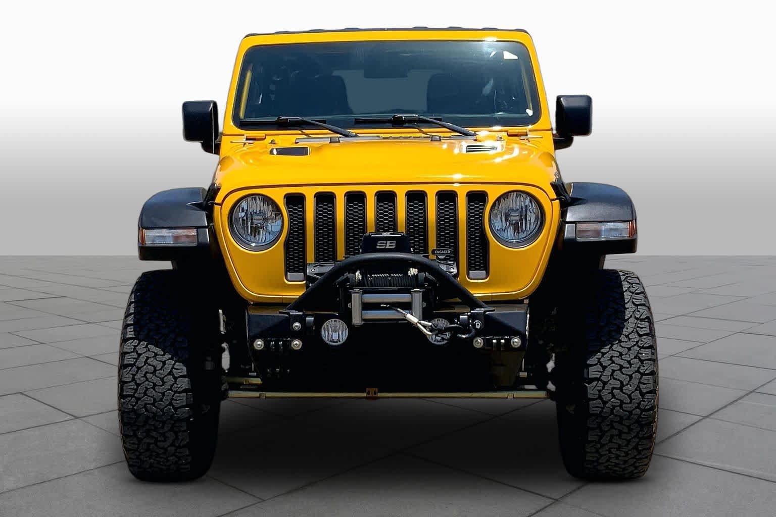 Used 2021 Jeep Wrangler Unlimited Rubicon w/ Cold Weather Group AWD/4WD image 4