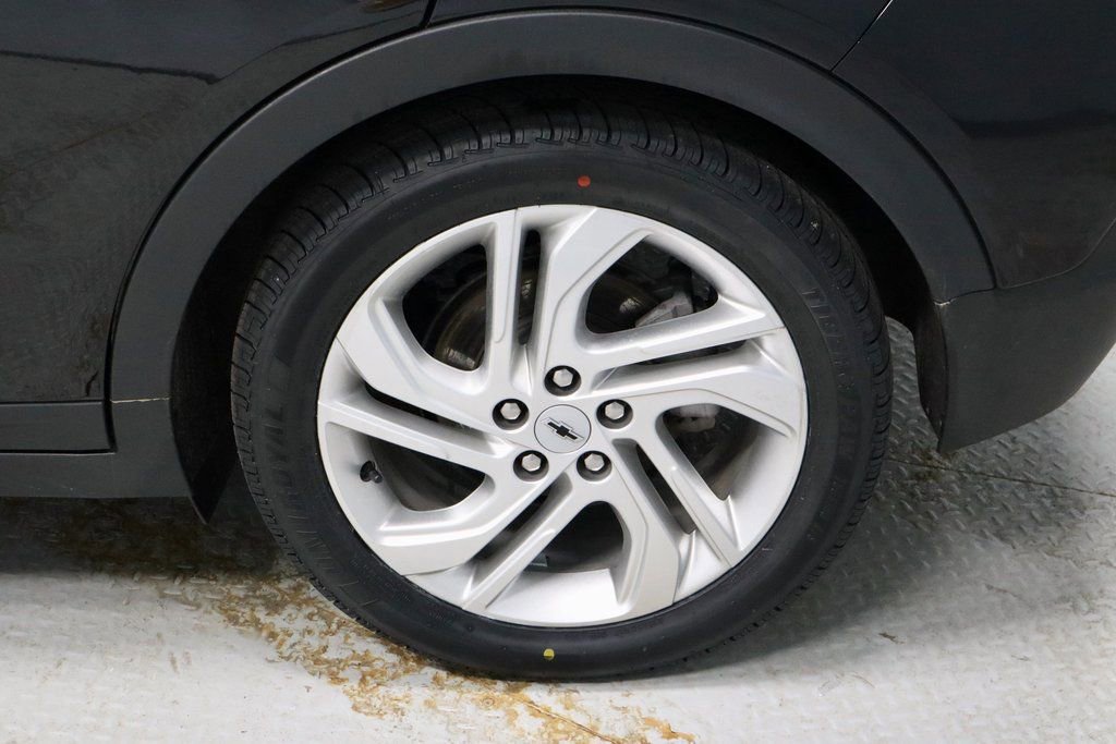 Used 2023 Chevrolet Bolt LT w/ Driver Confidence Package image 17