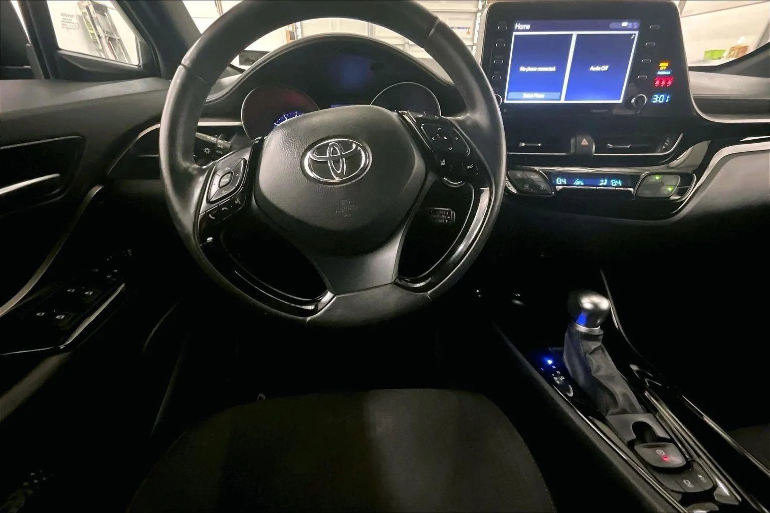 Used 2019 Toyota C-HR XLE image 7