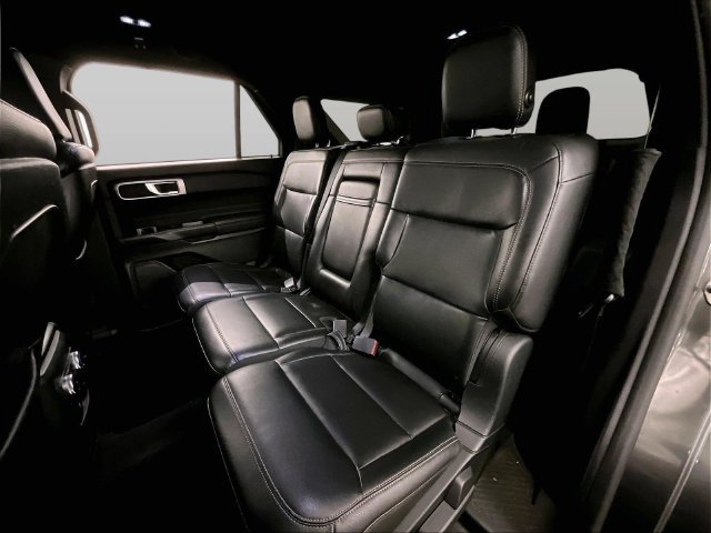 Certified 2020 Ford Explorer XLT w/ Equipment Group 202A AWD/4WD image 25