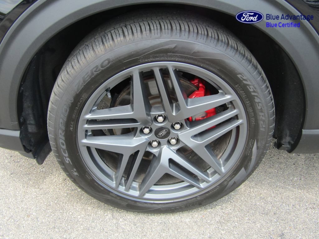 Certified 2025 Ford Explorer ST AWD/4WD image 14