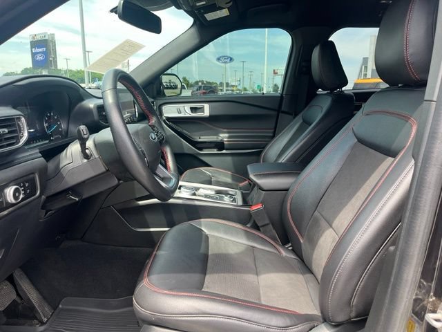 Certified 2023 Ford Explorer ST-Line AWD/4WD image 5