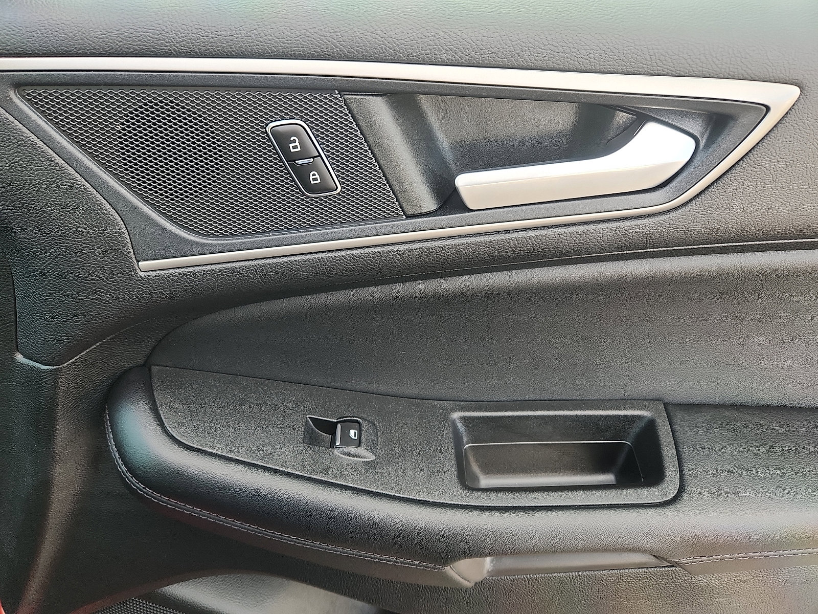 Certified 2022 Ford Edge SEL w/ Convenience Package image 35