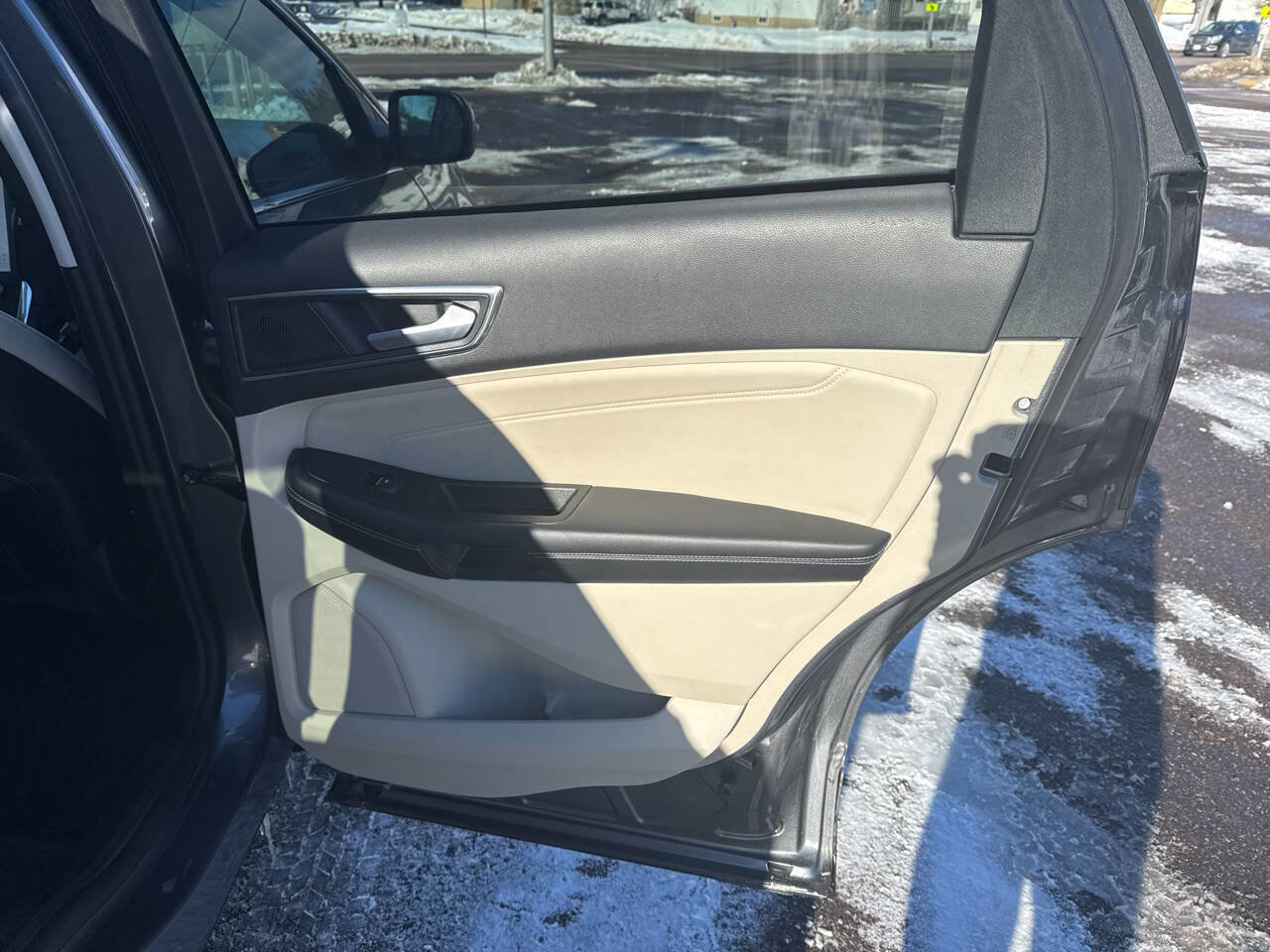 Certified 2024 Ford Edge Titanium image 20