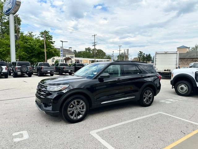 Certified 2025 Ford Explorer Active w/ Active Comfort Package AWD/4WD image 6