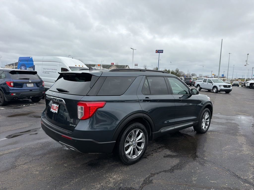 Certified 2023 Ford Explorer XLT w/ Equipment Group 202A image 15