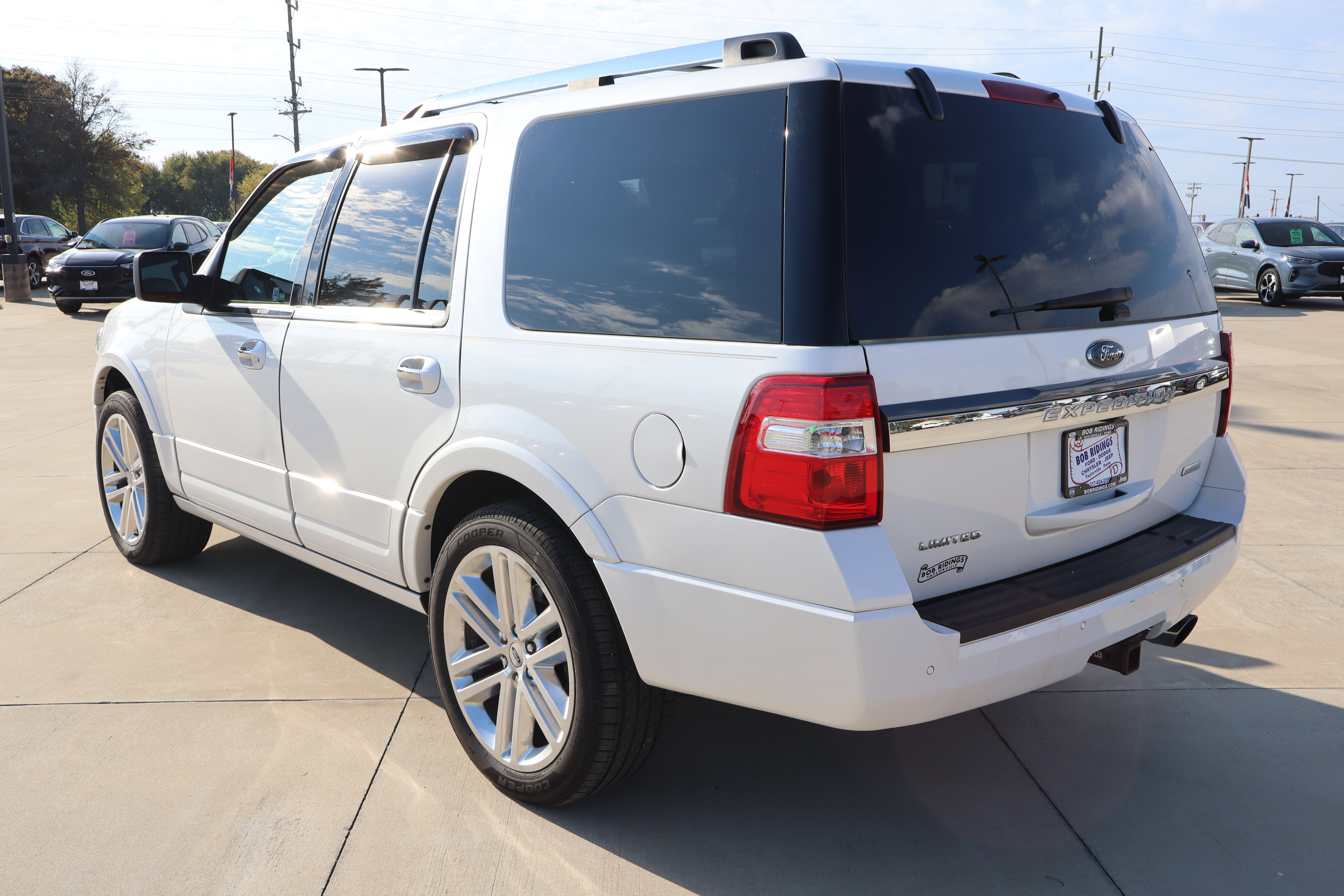 Certified 2017 Ford Expedition Limited w/ Equipment Group 301A AWD/4WD image 7