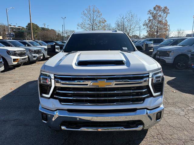 Used 2024 Chevrolet Silverado 2500 LTZ w/ LTZ Premium Package image 8