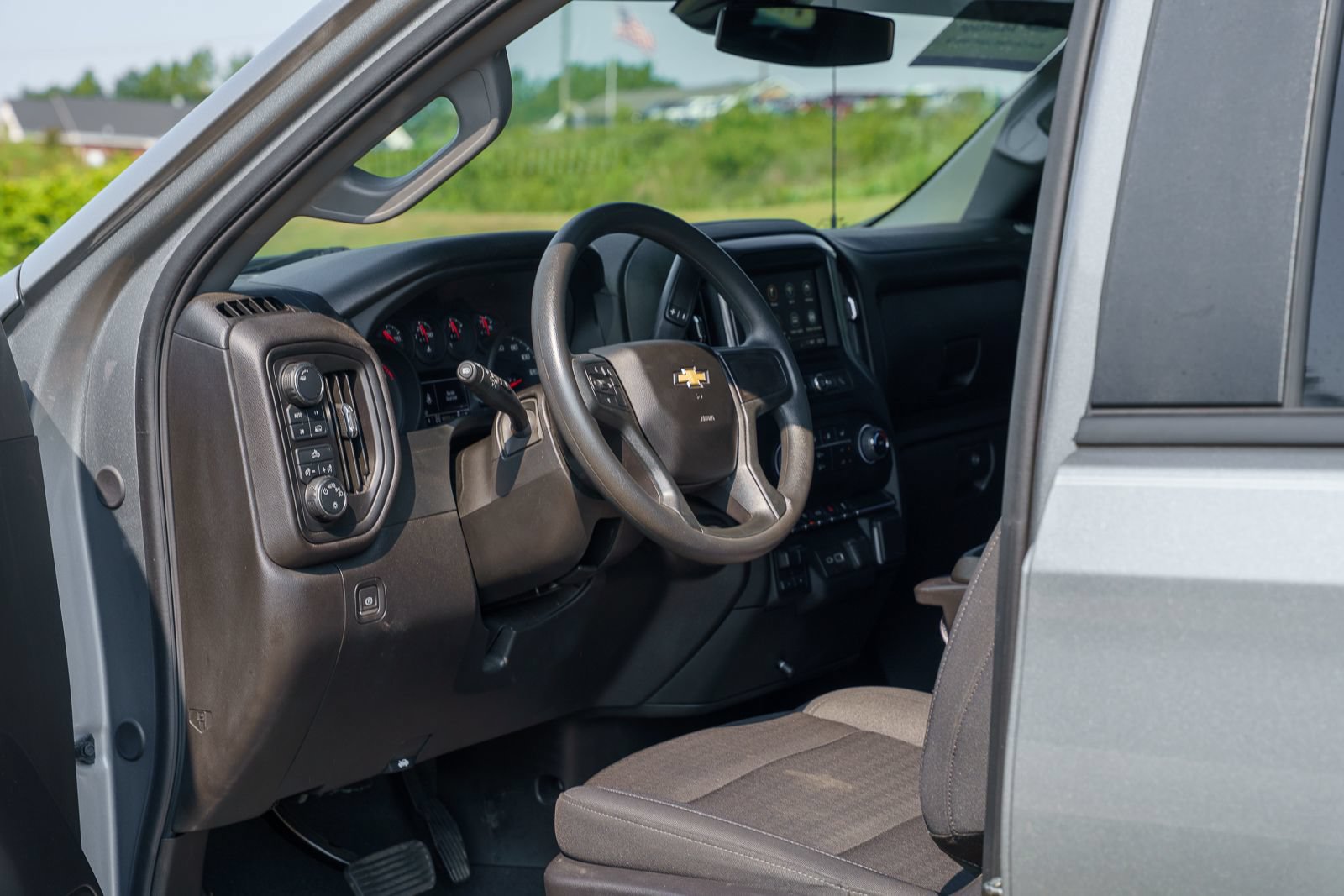 Used 2024 Chevrolet Silverado 1500 Custom AWD/4WD image 19
