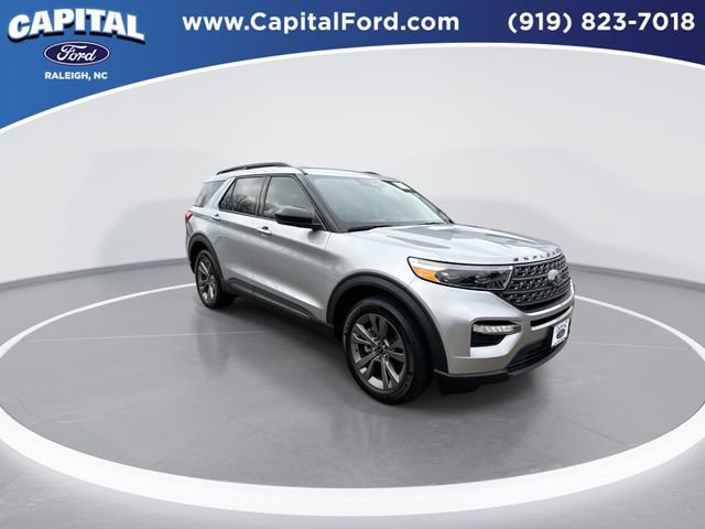 Certified 2023 Ford Explorer XLT w/ Equipment Group 202A image 8