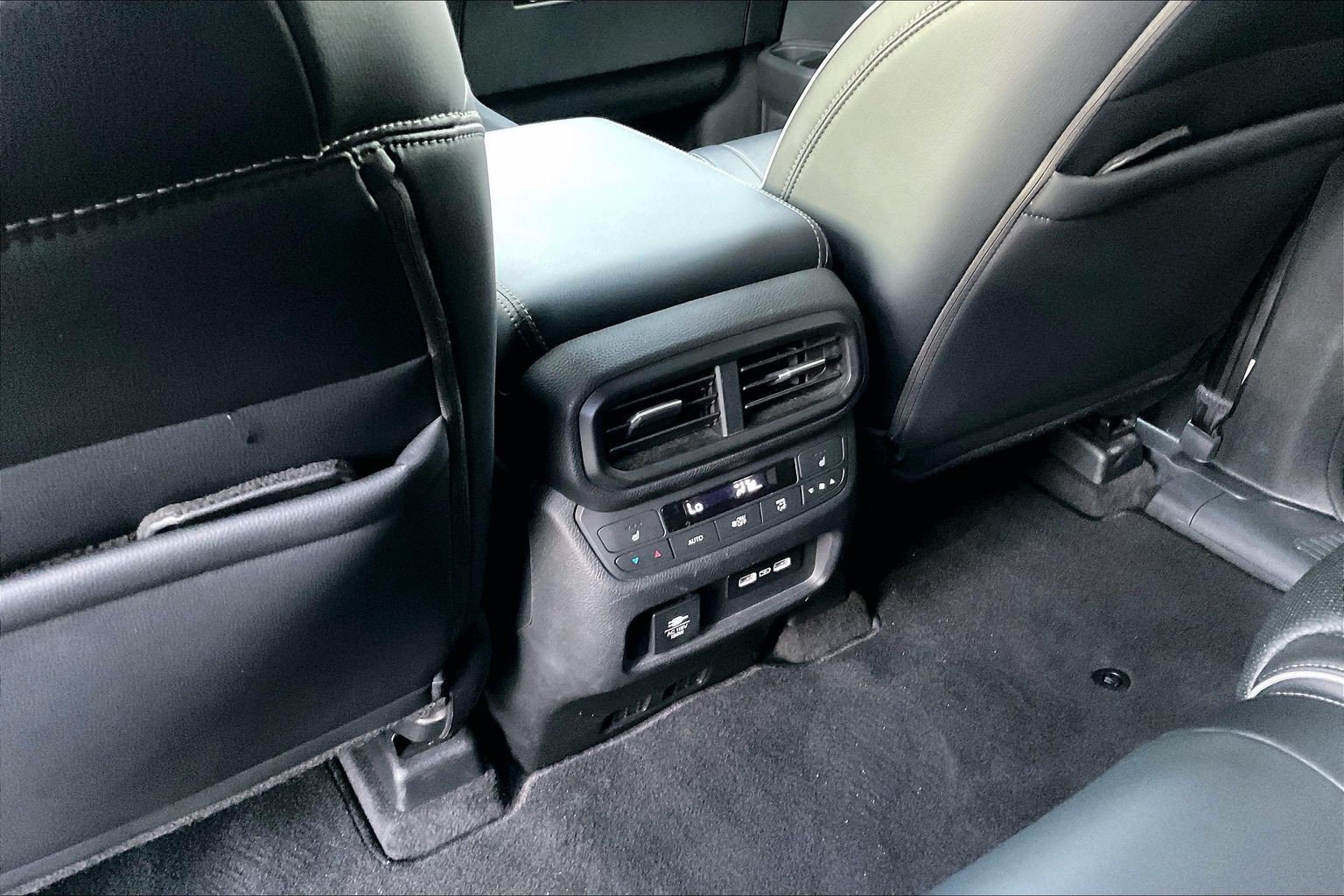Used 2023 Honda Pilot Elite image 35