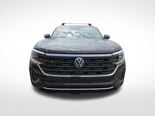 Used 2024 Volkswagen Atlas Cross Sport SEL R-Line AWD/4WD image 2