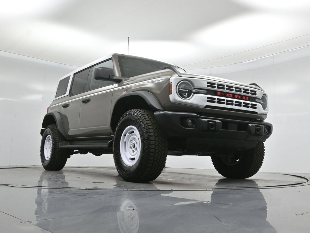 Certified 2026 Ford Bronco Heritage Edition AWD/4WD image 45