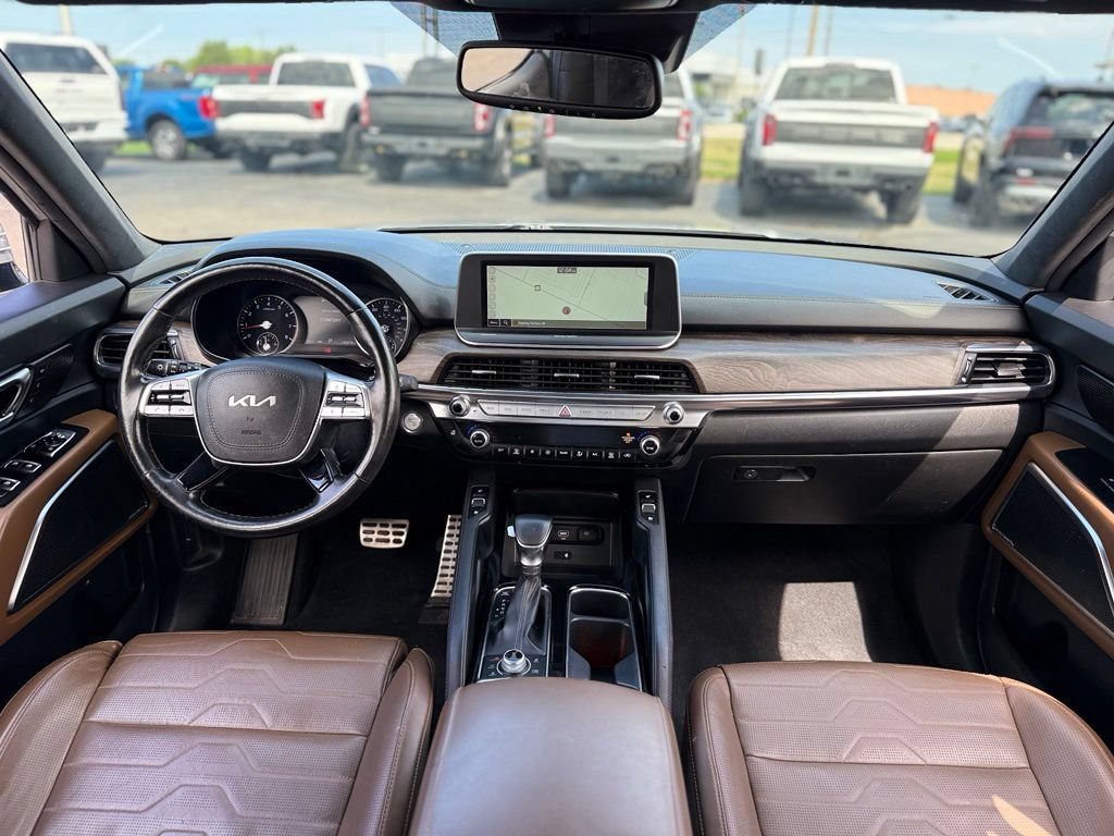 Used 2022 Kia Telluride SX w/ SX Prestige Package AWD/4WD image 2