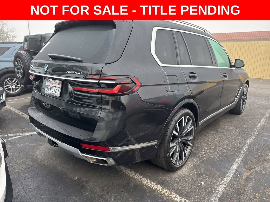 Used 2023 BMW X7 xDrive40i w/ Parking Assistance Package image 2