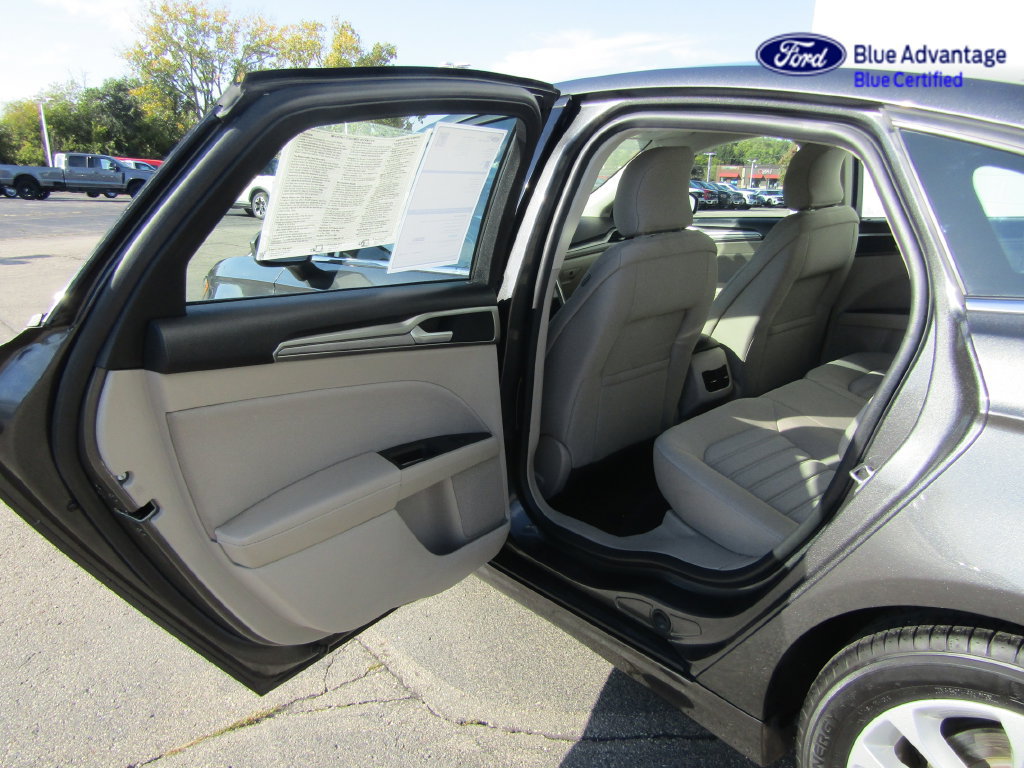 Certified 2019 Ford Fusion SE FWD image 22