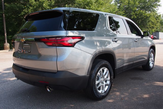 Used 2023 Chevrolet Traverse LS FWD image 7