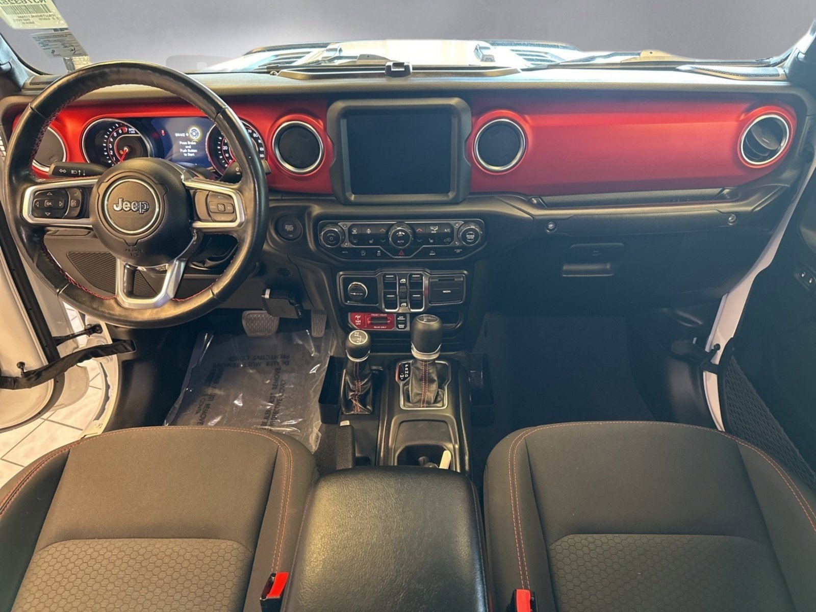 Used 2022 Jeep Gladiator Rubicon w/ Cold Weather Group image 10