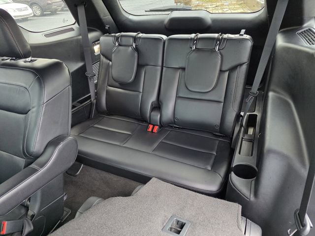 Certified 2020 Ford Explorer Limited RWD image 18
