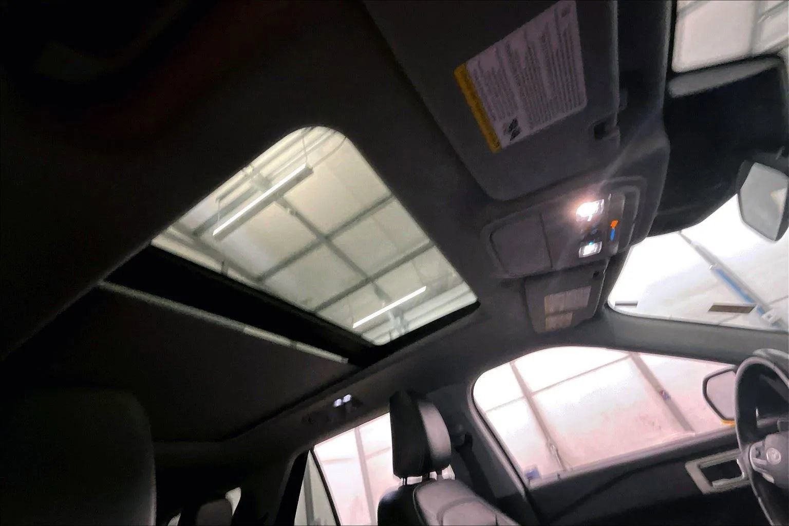 Certified 2022 Ford Explorer XLT w/ Equipment Group 202A image 21