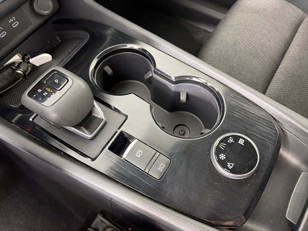 Used 2024 Nissan Rogue SV AWD/4WD image 23