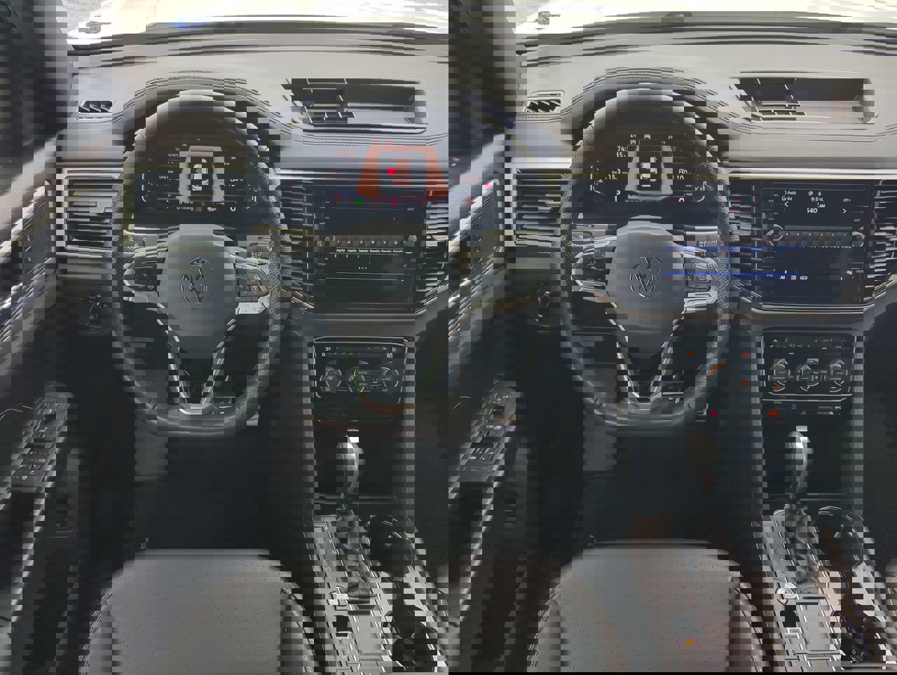 Used 2020 Volkswagen Atlas Cross Sport SEL R-Line image 14