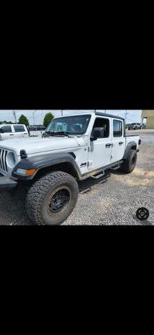Used 2020 Jeep Gladiator Sport AWD/4WD image 3