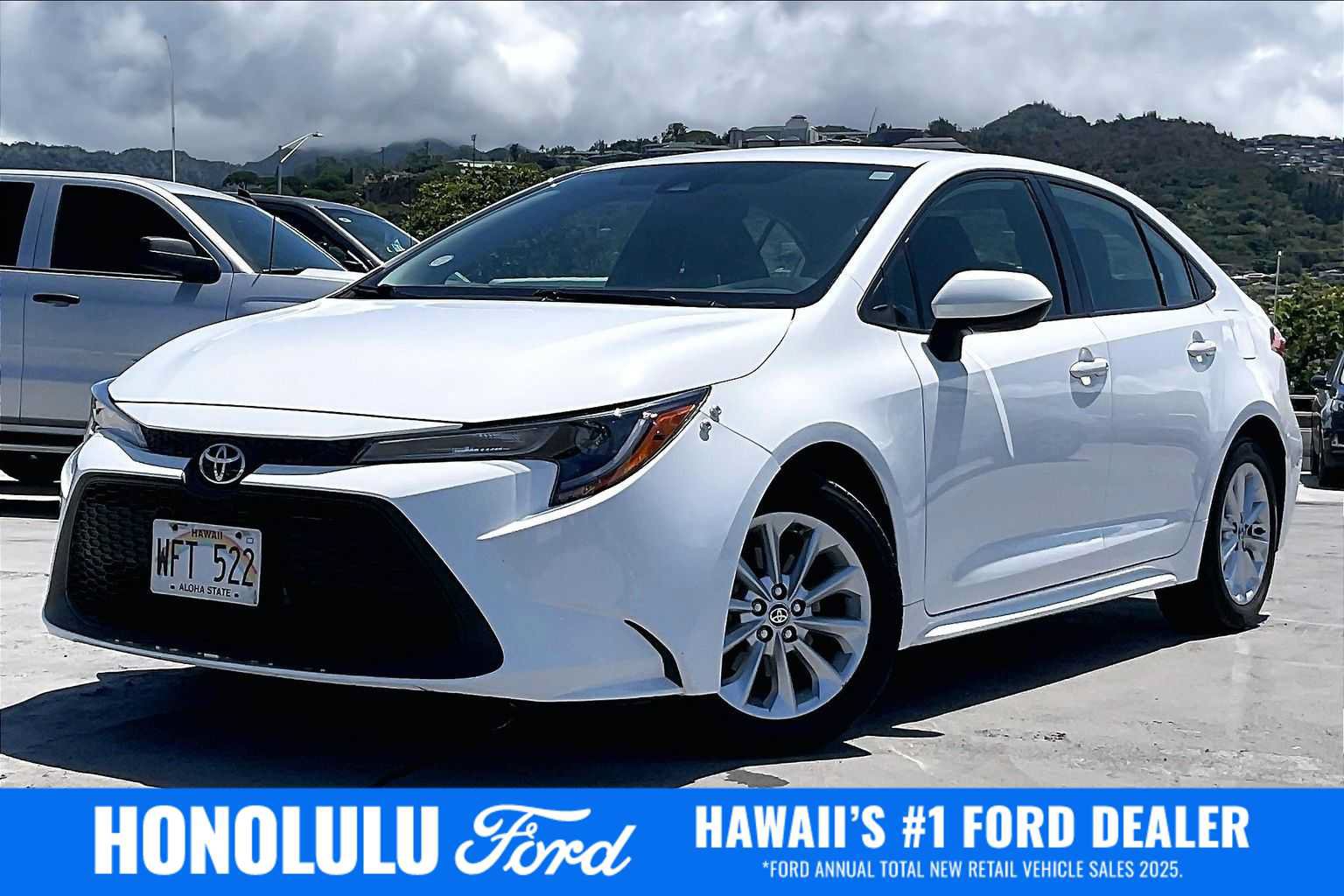 Used 2021 Toyota Corolla LE FWD image 1
