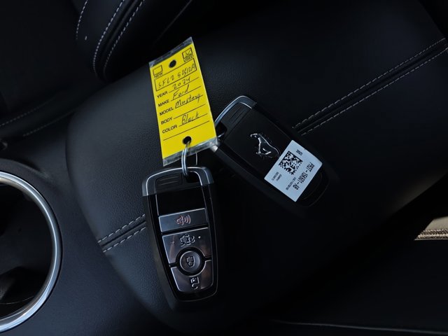 Certified 2024 Ford Mustang Coupe image 32