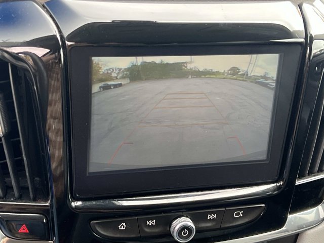 Used 2019 Chevrolet Traverse LT FWD image 27