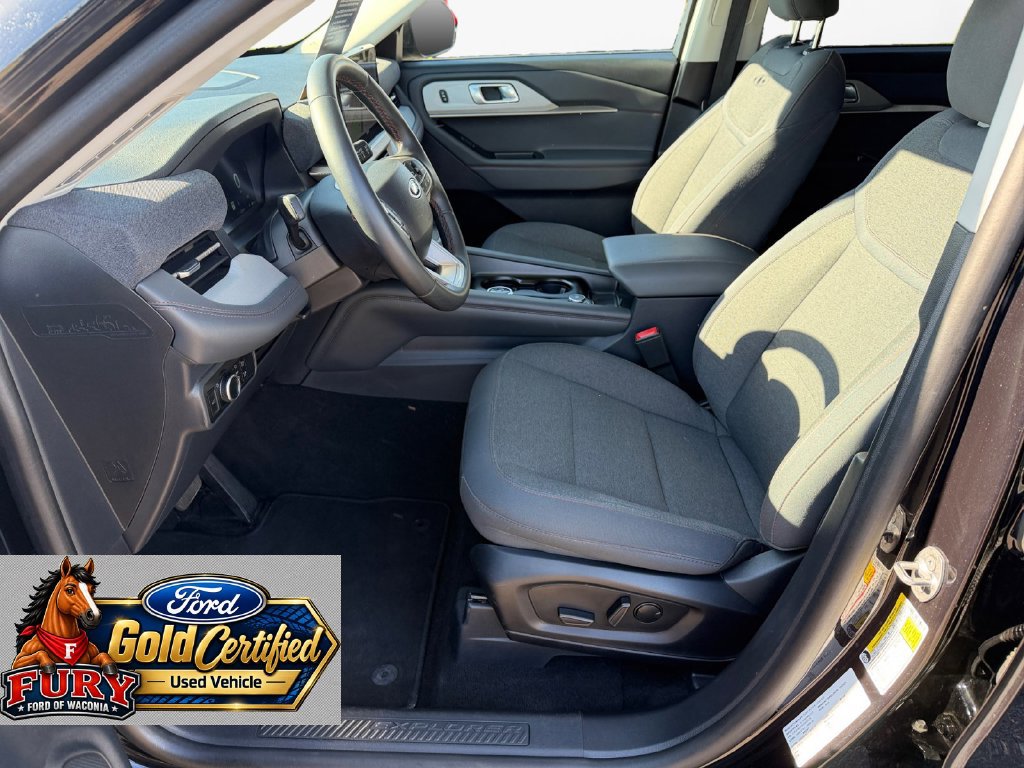 Certified 2025 Ford Explorer Active AWD/4WD image 15