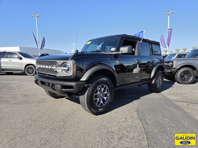 Certified 2022 Ford Bronco Badlands AWD/4WD image 3