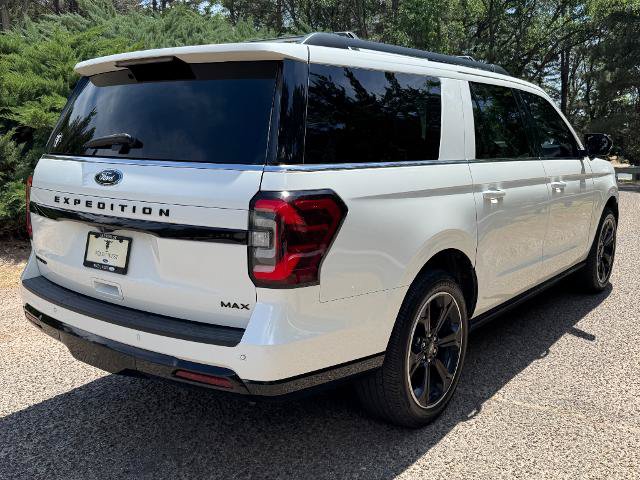 Certified 2022 Ford Expedition Max Limited AWD/4WD image 5