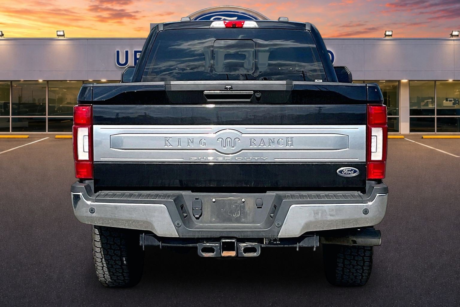 Certified 2022 Ford F250 King Ranch w/ Tremor Off-Road Package AWD/4WD image 4
