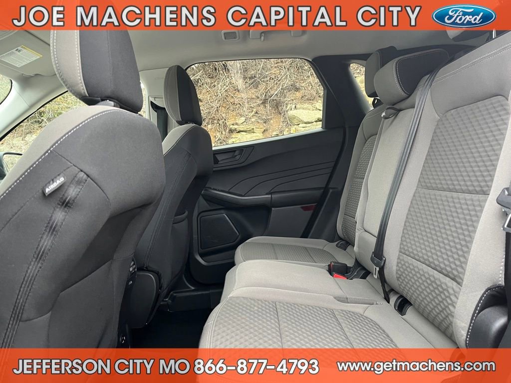 Certified 2022 Ford Escape SE w/ SE Sport Appearance Package image 11