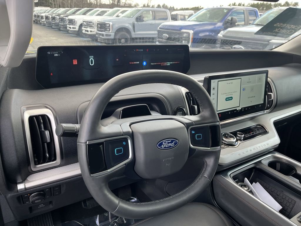 Certified 2025 Ford Expedition Active AWD/4WD image 7