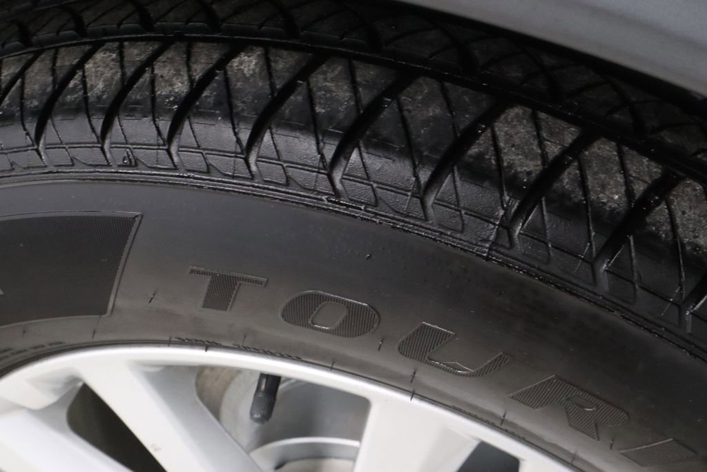 Used 2019 Nissan Rogue SV image 19