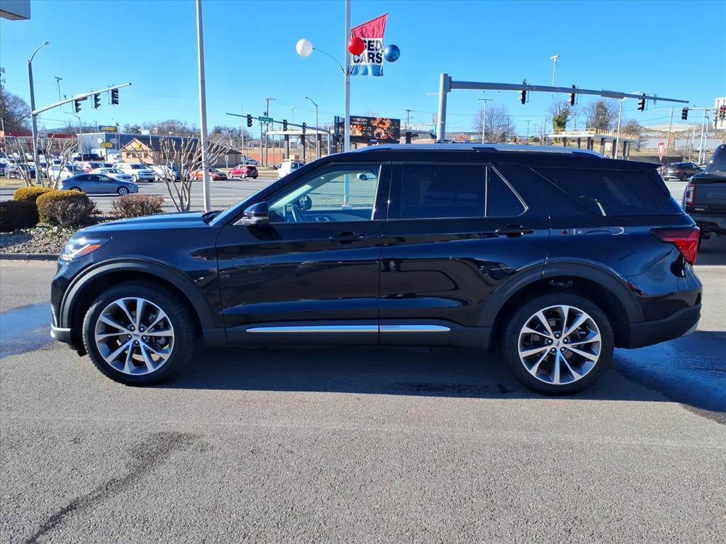 Certified 2025 Ford Explorer Platinum w/ Ultimate Package image 2