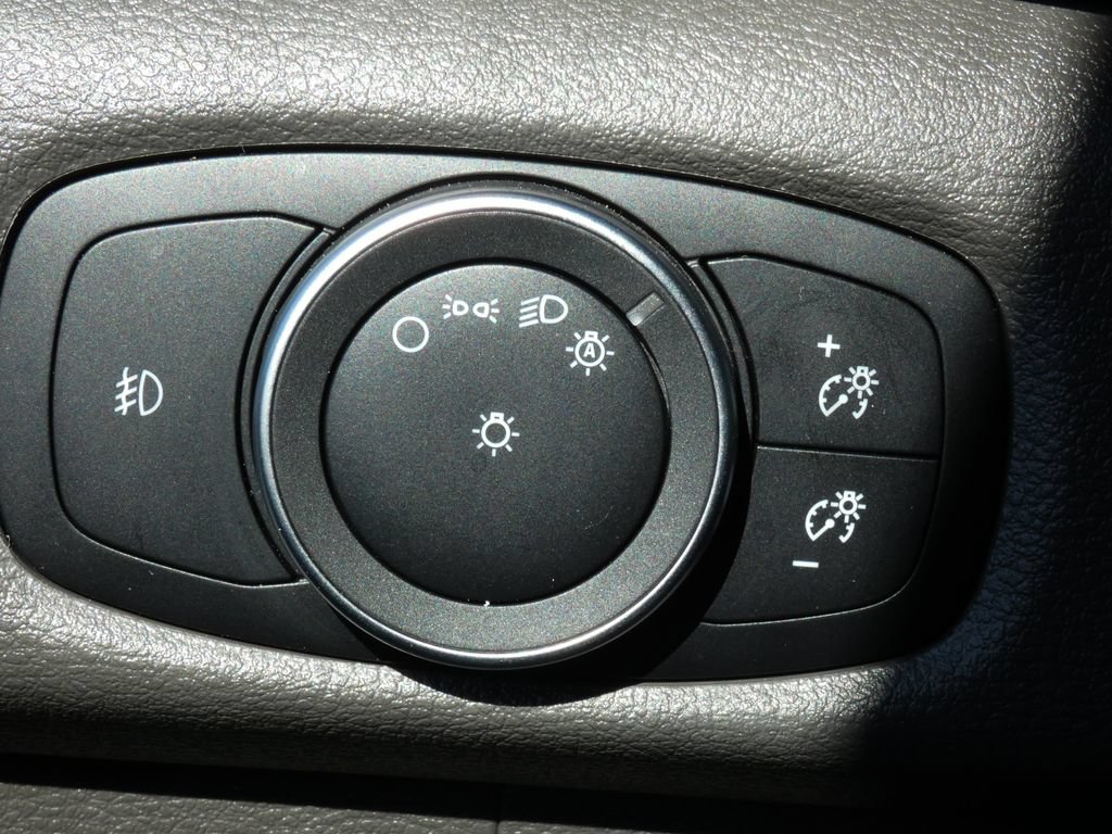 Certified 2025 Ford Transit 350 XLT RWD image 14
