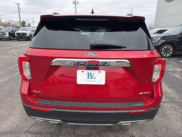 Certified 2024 Ford Explorer XLT w/ Equipment Group 202A AWD/4WD image 4