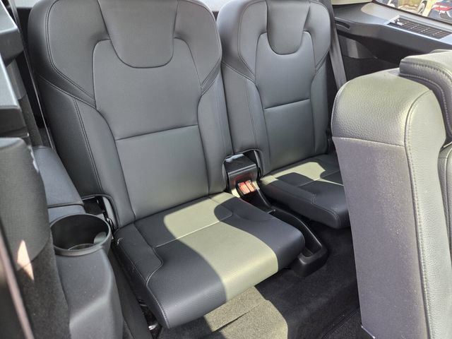 Used 2023 Volvo XC90 B5 Plus AWD/4WD image 15
