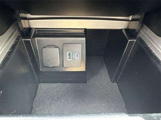 Certified 2022 Ford Explorer ST-Line w/ Class IV Trailer Tow Package image 25