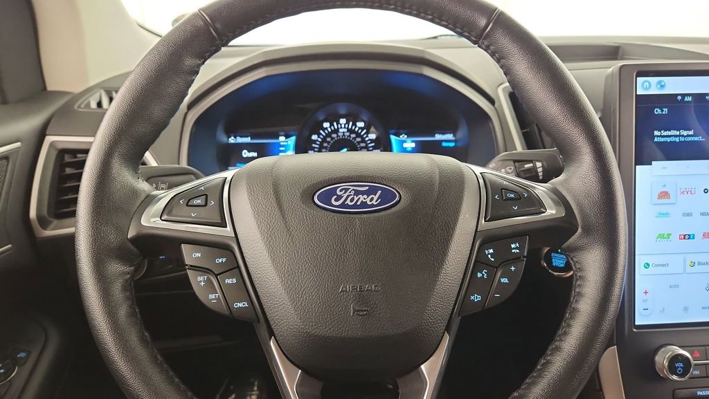 Certified 2022 Ford Edge SEL AWD/4WD image 21