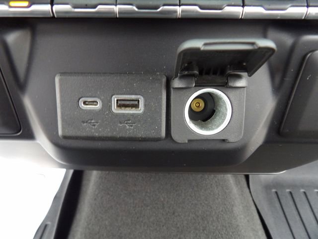 Used 2020 GMC Sierra 1500 SLE w/ SLE Value Package RWD image 21