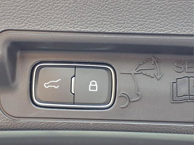 Certified 2023 Ford Explorer XLT AWD/4WD image 13