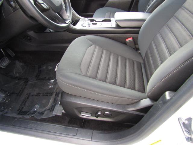 Certified 2018 Ford Fusion SE image 14