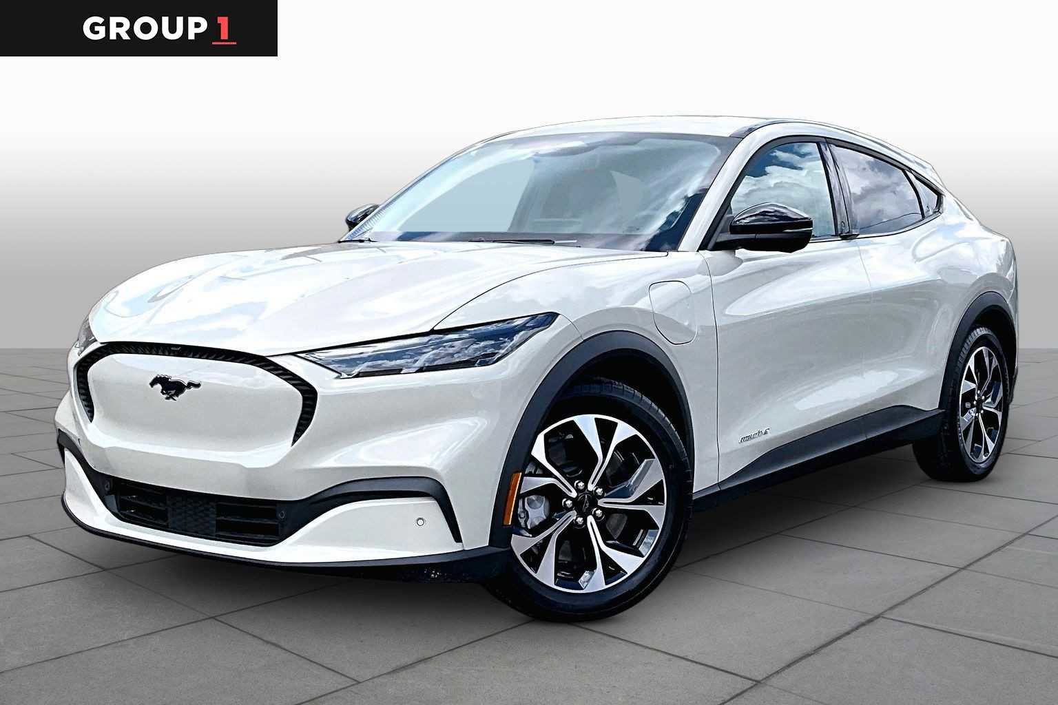 Certified 2025 Ford Mustang Mach-E Select w/ Comfort Package Lite RWD image 5