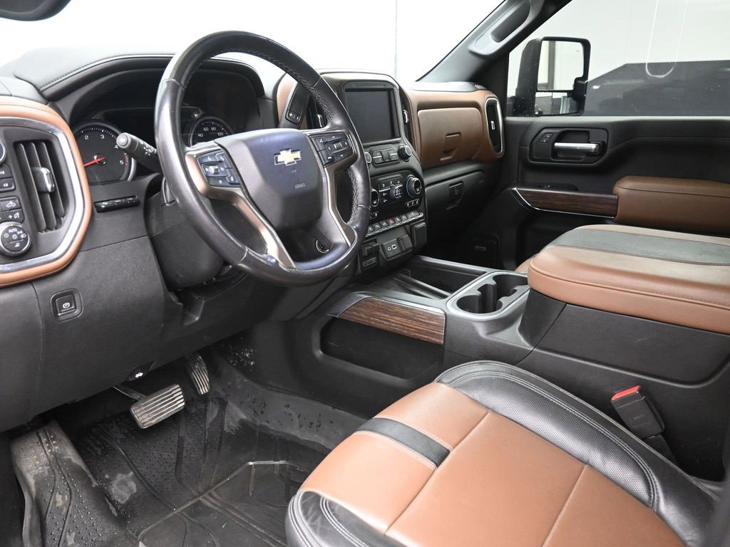 Used 2023 Chevrolet Silverado 3500 High Country image 23