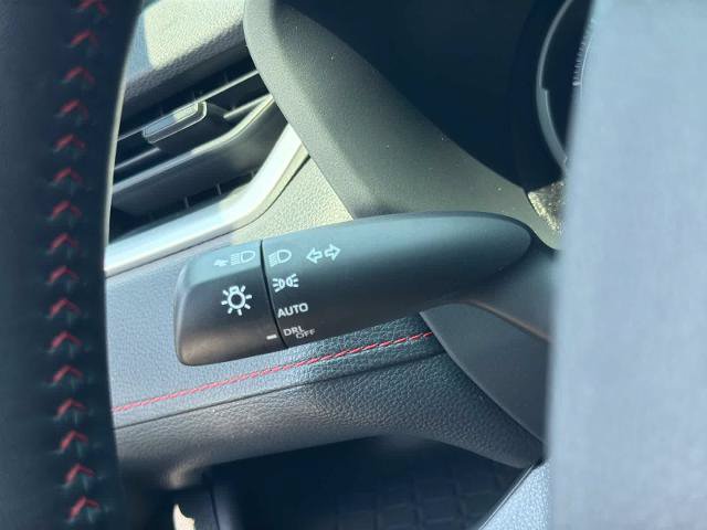 Used 2024 Toyota RAV4 SE w/ Weather & Moonroof Package AWD/4WD image 28