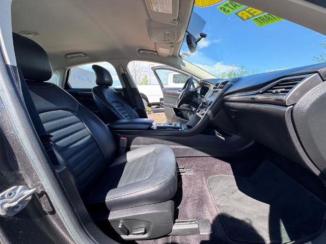 Certified 2017 Ford Fusion SE FWD image 27